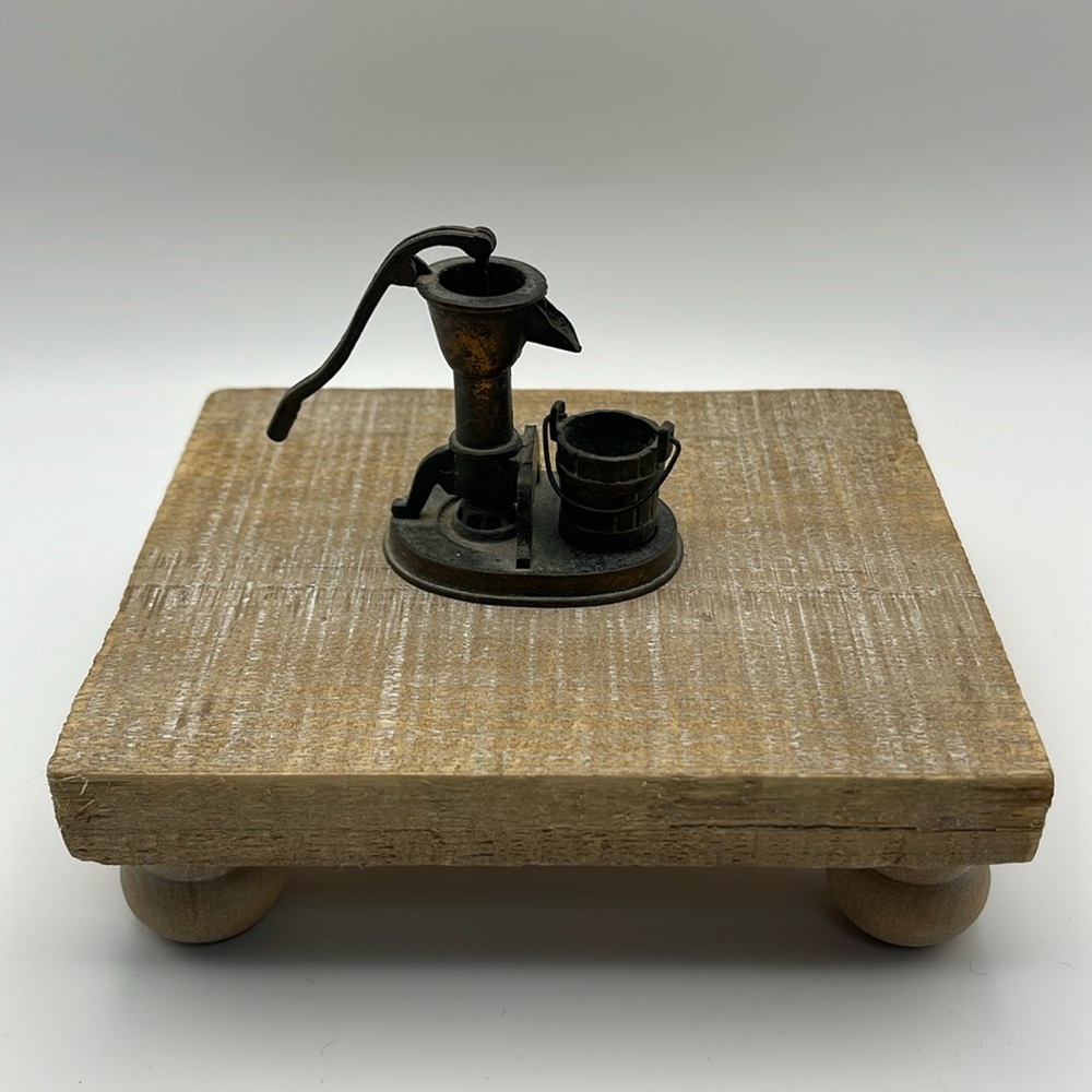 Durham Industries Miniture Water‎ Well Pump and Bucket